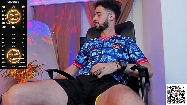  YOURHERO online show from April 2, 11:33 pm