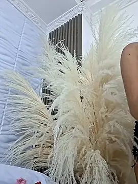 AriadnaLoren online show from April 11, 4:09 am