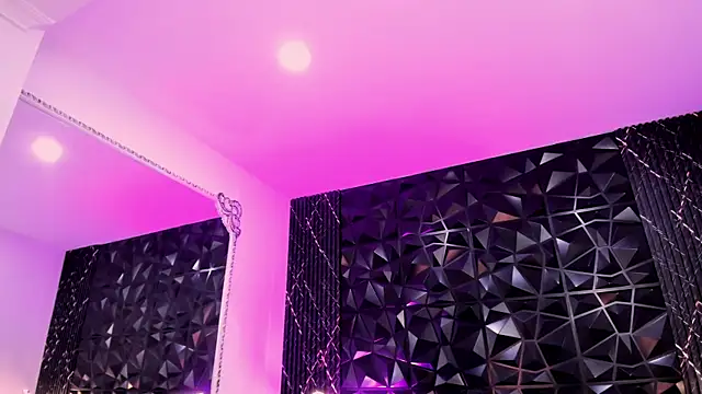 Snapshot of AriadnaLoren chatting on February 15, 7:51 am AriadnaLoren online show from February 15, 7:51 am