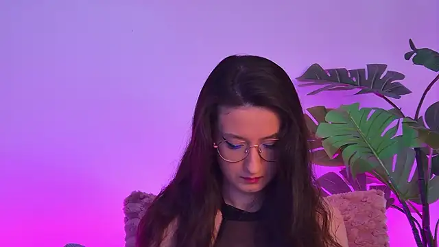 TheaMalekoo online show from March 16, 7:45 am