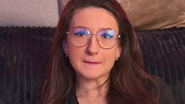 TheaMalekoo online show from December 22, 7:41 am