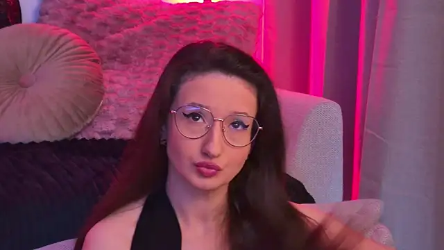 TheaMalekoo online show from February 16, 8:02 am