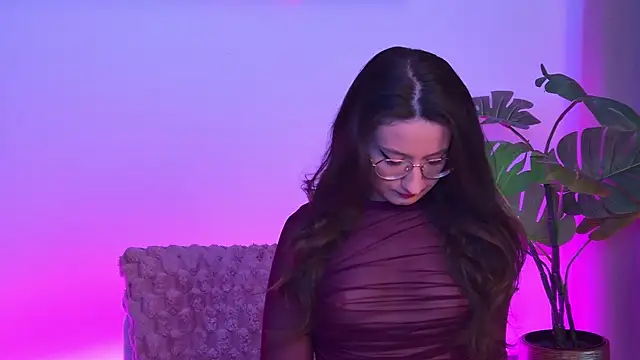 TheaMalekoo online show from March 27, 7:39 am