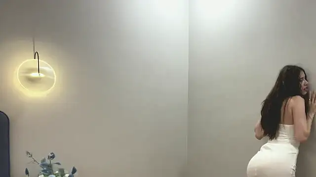 SepiahLune online show from December 22, 8:25 am