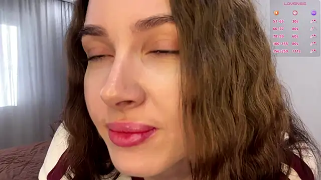 SepiahLune online show from January 7, 6:18 am