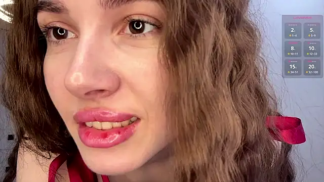 SepiahLune online show from February 6, 6:09 am