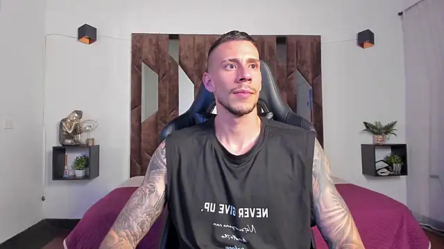 J king   online show from June 24, 10:40 pm