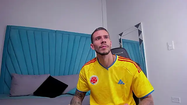 J king   online show from March 26, 10:29 pm