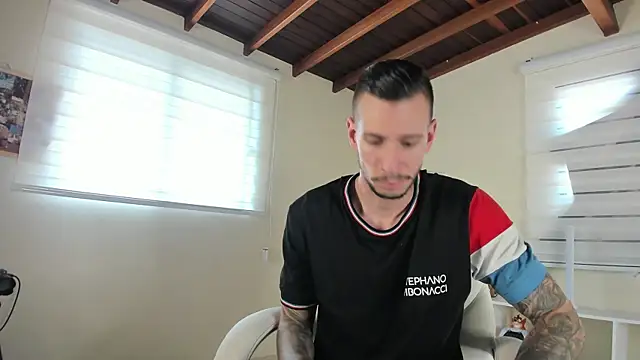 J king   online show from June 9, 3:02 pm