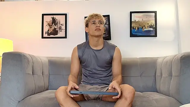 YOUNG GUYS1 online show from April 24, 7:21 am