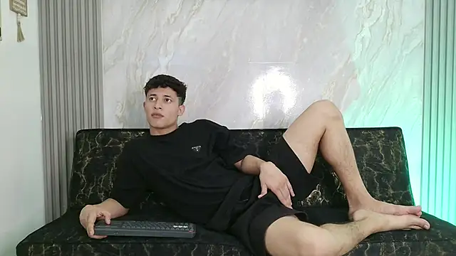 YOUNG GUYS1 online show from May 16, 7:18 am