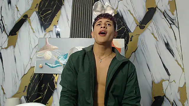 YOUNG GUYS1 online show from February 17, 1:36 am