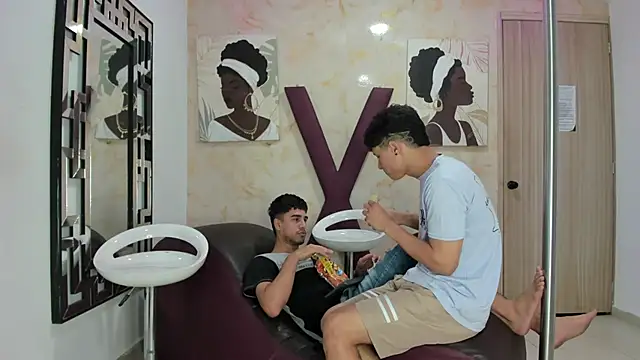 YOUNG GUYS1 online show from May 31, 7:36 am
