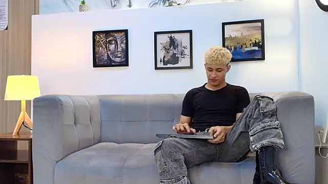 YOUNG GUYS1 online show from April 8, 9:44 am