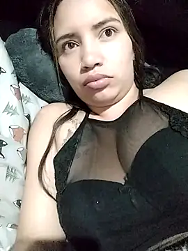 liliymike19 online show from February 17, 3:37 am