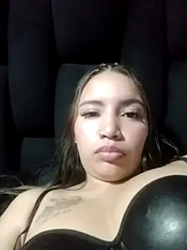 liliymike19 online show from February 18, 1:58 am