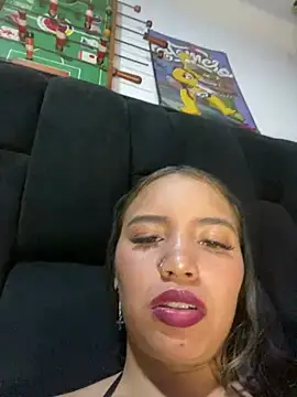 liliymike19 online show from February 13, 3:39 am