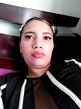 liliymike19 online show from February 14, 7:25 pm