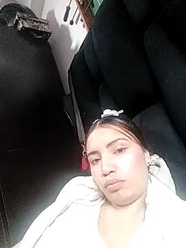 liliymike19 online show from February 5, 9:32 pm