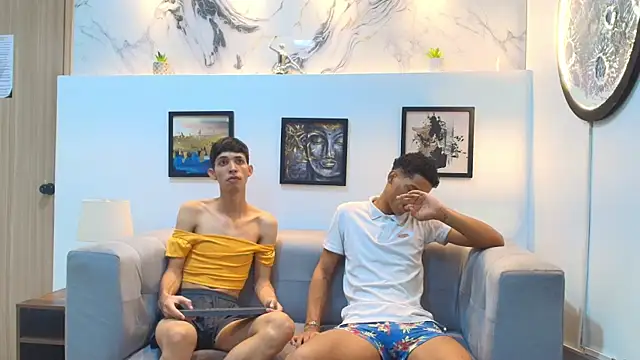 Snapshot of GOOD_BOYS1 chatting on December 16, 1:32 am GOOD BOYS1 online show from December 16, 1:32 am