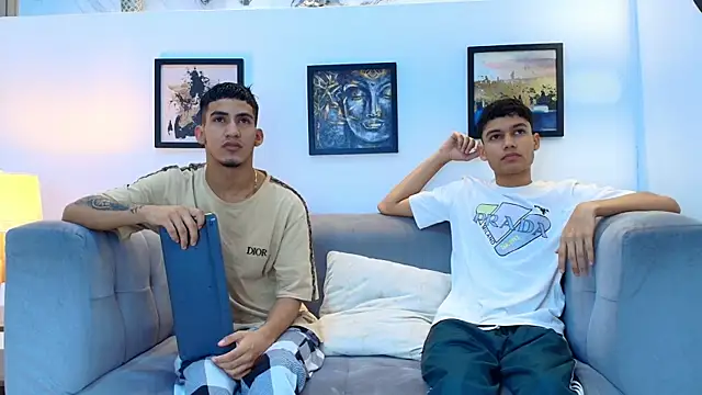 HORNY PRETTY online show from April 12, 7:17 pm