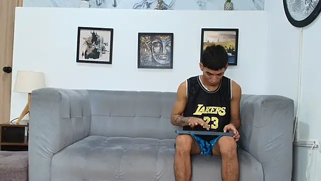 HORNY PRETTY online show from February 18, 3:26 am