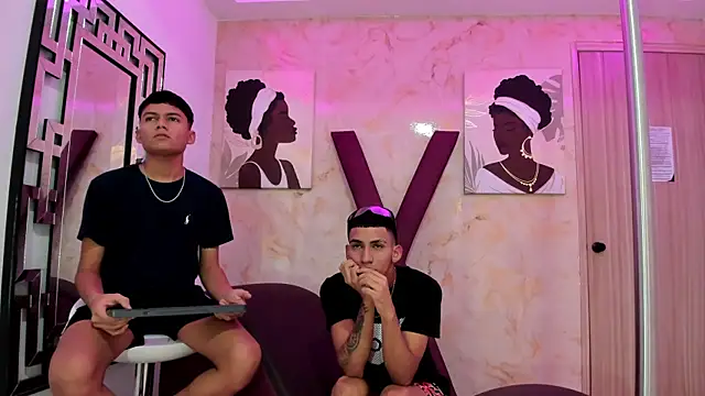 Snapshot of HORNY_PRETTY chatting on December 16, 1:26 pm HORNY PRETTY online show from December 16, 1:26 pm