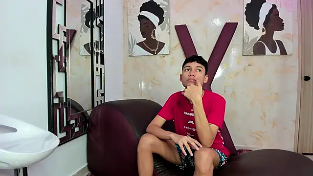 HORNY PRETTY online show from March 18, 7:26 pm