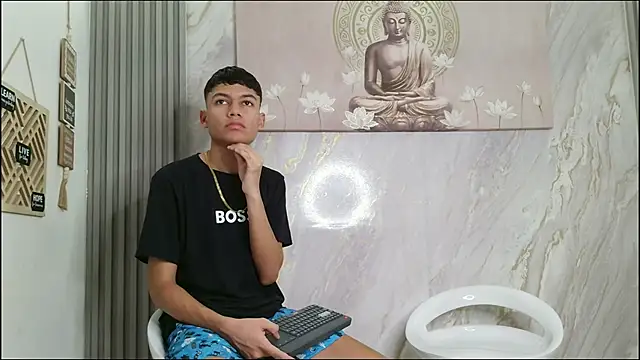 HORNY PRETTY online show from February 13, 1:22 pm