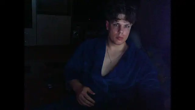 GymGuy0505 online show from March 12, 9:19 pm