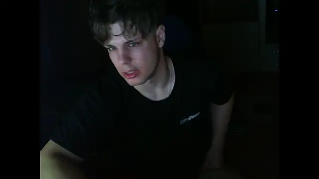 GymGuy0505 online show from January 11, 10:16 pm