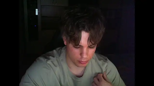 GymGuy0505 online show from March 29, 8:21 pm