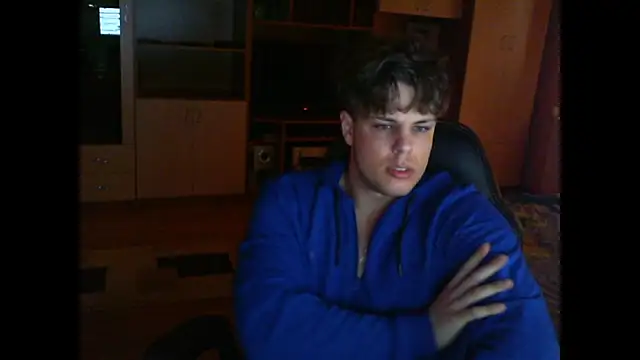 GymGuy0505 online show from March 19, 7:41 am