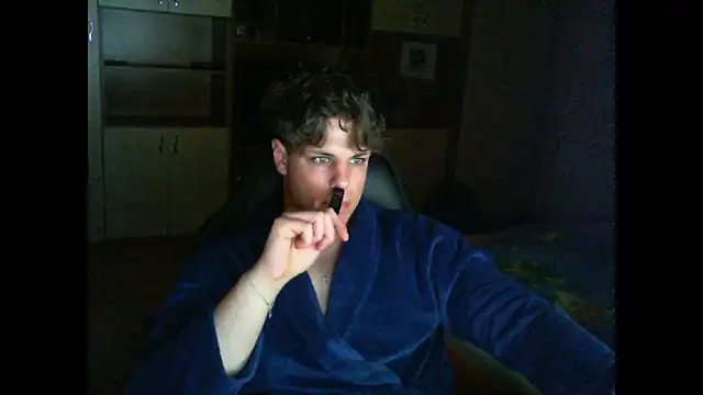 GymGuy0505 online show from March 24, 11:05 pm