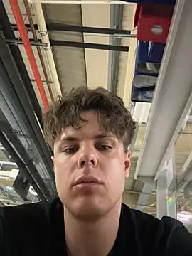 GymGuy0505 online show from March 17, 12:46 am