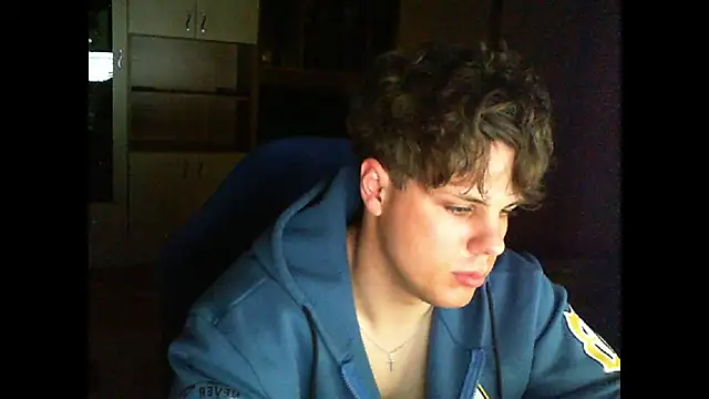 GymGuy0505 online show from March 23, 11:04 pm