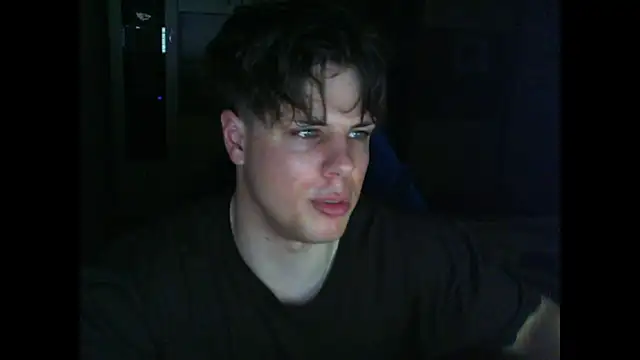 GymGuy0505 online show from April 14, 8:58 pm