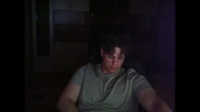 Snapshot of GymGuy0505 chatting on May 1, 11:54 pm GymGuy0505 online show from May 1, 11:54 pm