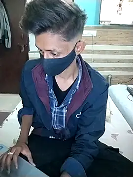 xoupleaura online show from December 19, 5:15 pm