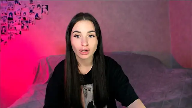 AnnaVibeTim online show from May 3, 7:28 pm