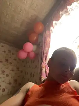 Snapshot of Barbika19 chatting on June 15, 9:53 am Barbika19 online show from June 15, 9:53 am