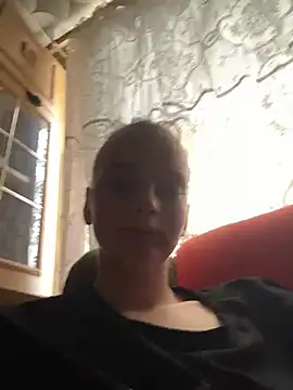 Snapshot of Barbika19 chatting on June 18, 10:53 am Barbika19 online show from June 18, 10:53 am