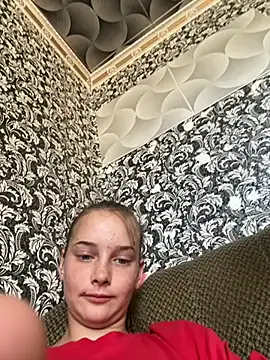 Snapshot of Barbika19 chatting on June 25, 10:42 am Barbika19 online show from June 25, 10:42 am