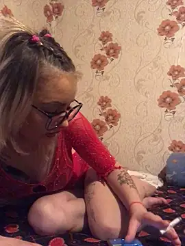 Snapshot of Barbika19 chatting on December 18, 8:34 pm Barbika19 online show from December 18, 8:34 pm