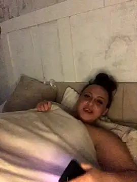 Welsh Maya221x online show from January 8, 10:21 am