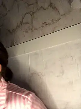 Welsh Maya221x online show from January 5, 5:27 pm