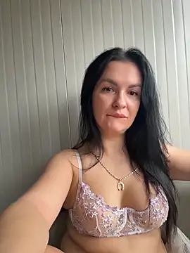 Snapshot of MeganBlueq chatting on February 5, 12:56 pm MeganBlueq online show from February 5, 12:56 pm