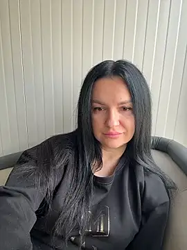 Snapshot of MeganBlueq chatting on January 15, 10:51 am MeganBlueq online show from January 15, 10:51 am