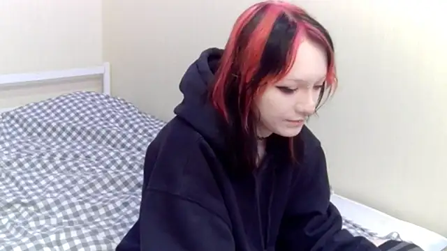 Shine Luna online show from January 31, 8:40 pm