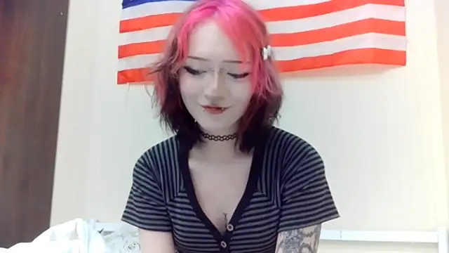 Shine Luna online show from February 25, 8:30 pm